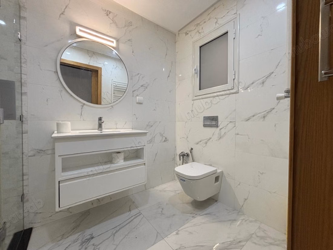 For rent, a never-lived-in S1 in Sahloul 4