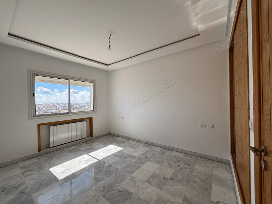 For rent, a never-lived-in S1 in Sahloul 4