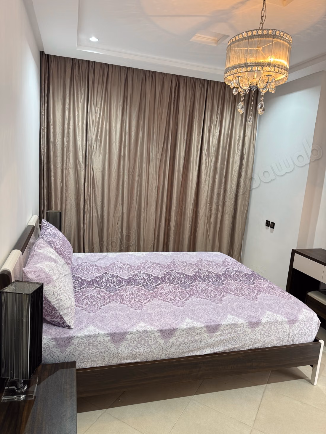Location saisonnière à Taza. 2 belles chambres. Salon Marocain et antenne parabolique