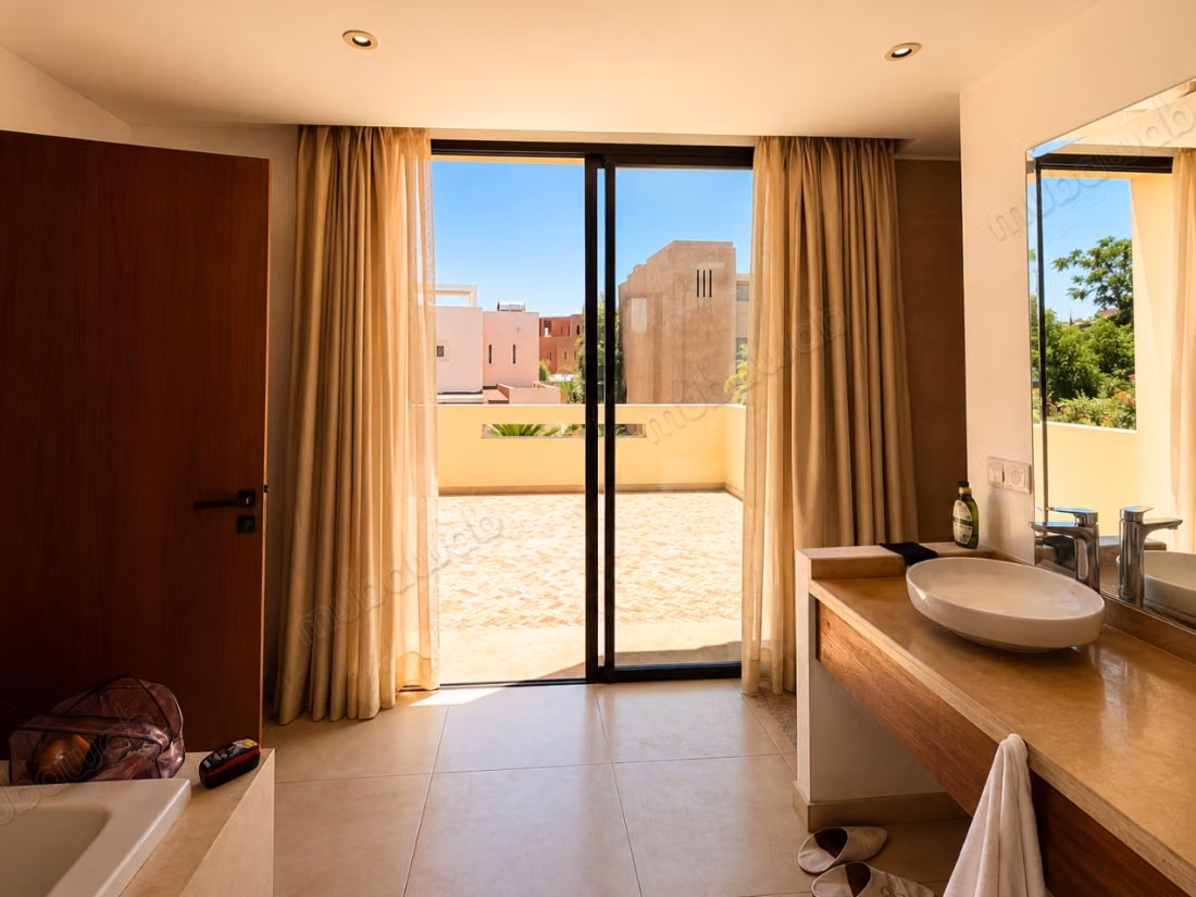 Semi-furnished villa for sale ve26315