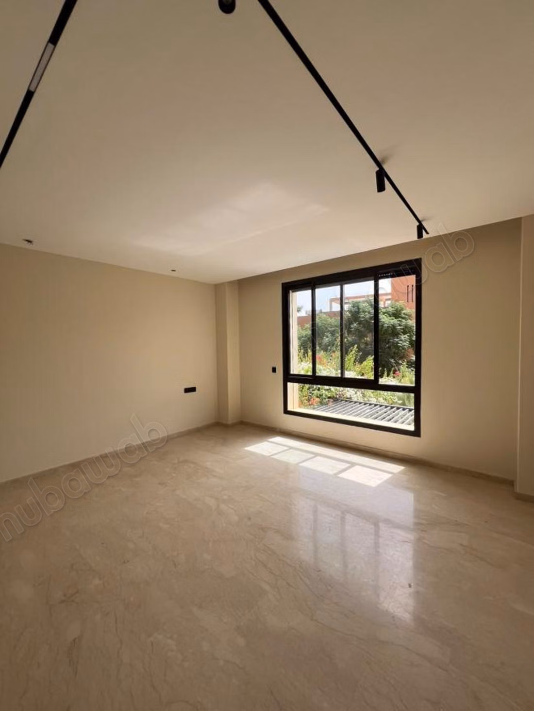 Semi-furnished villa for sale ve26315