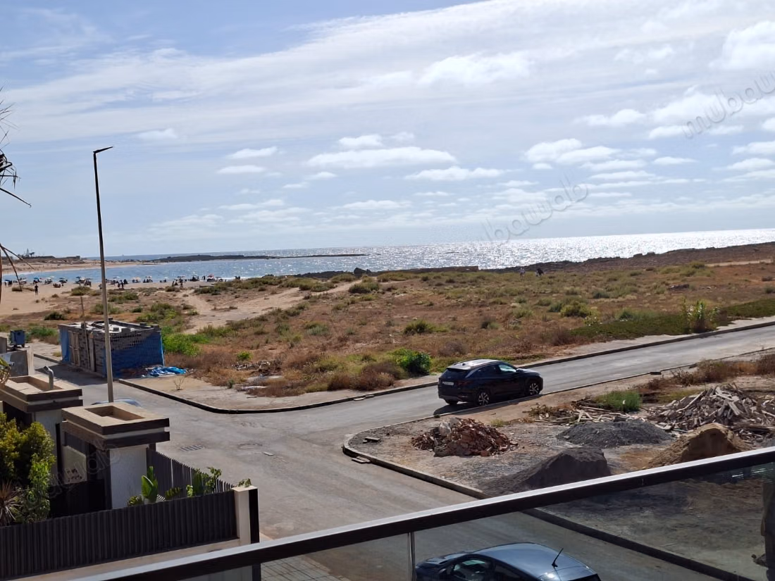 Superbe villa à louer à Harhoura. 7 pièces. Meublé