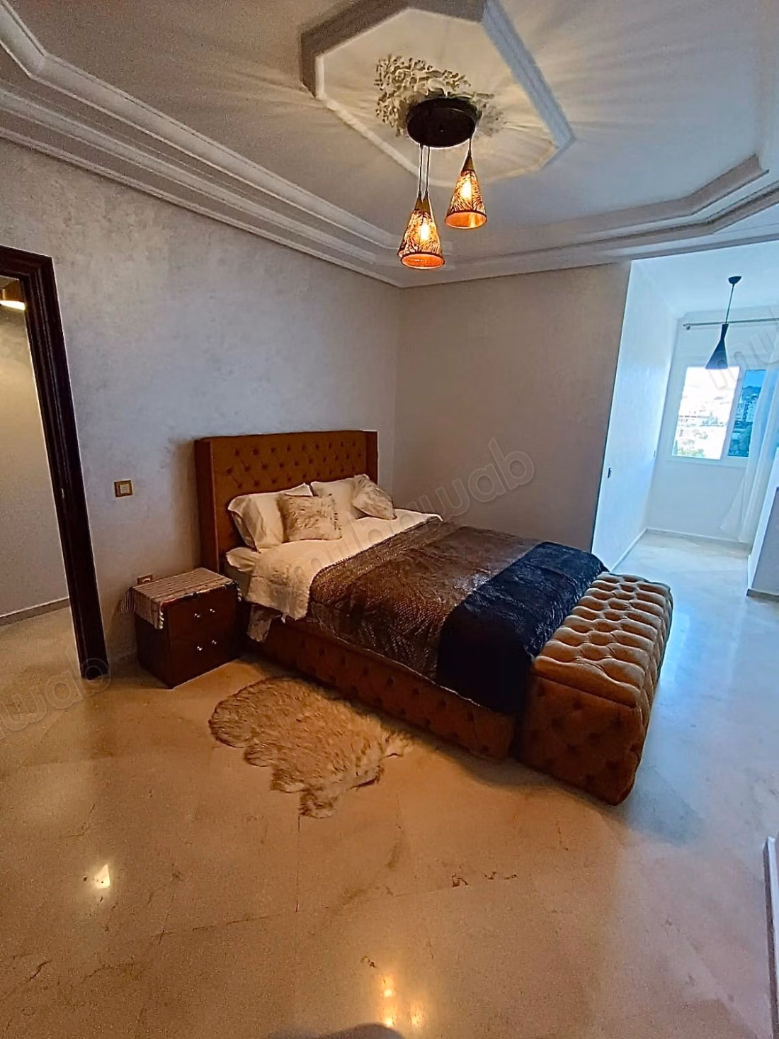 Muy bonito apartamento en alquiler en el centro. 5 habitaciones cómodas. Bien amueblado