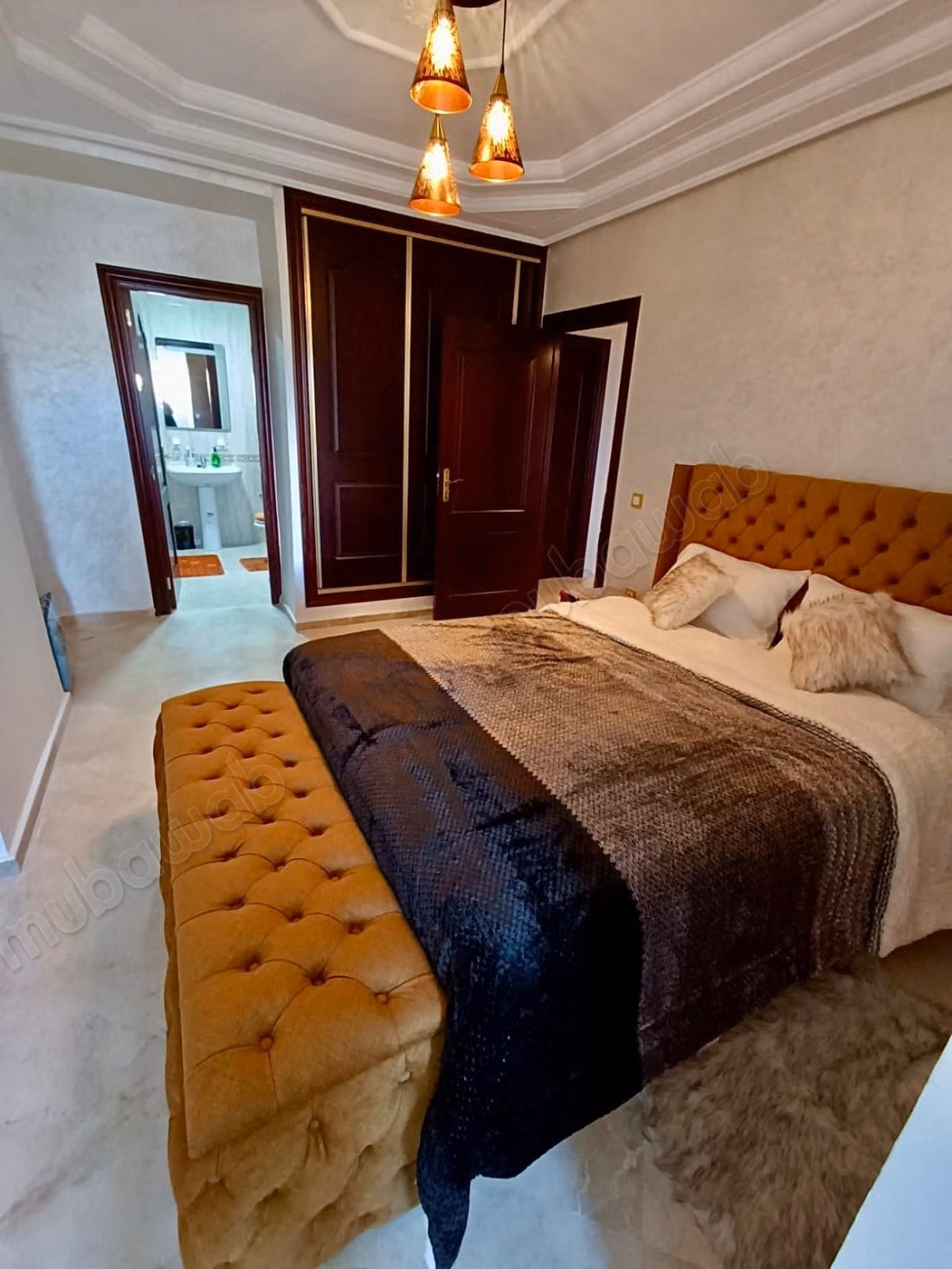 Muy bonito apartamento en alquiler en el centro. 5 habitaciones cómodas. Bien amueblado