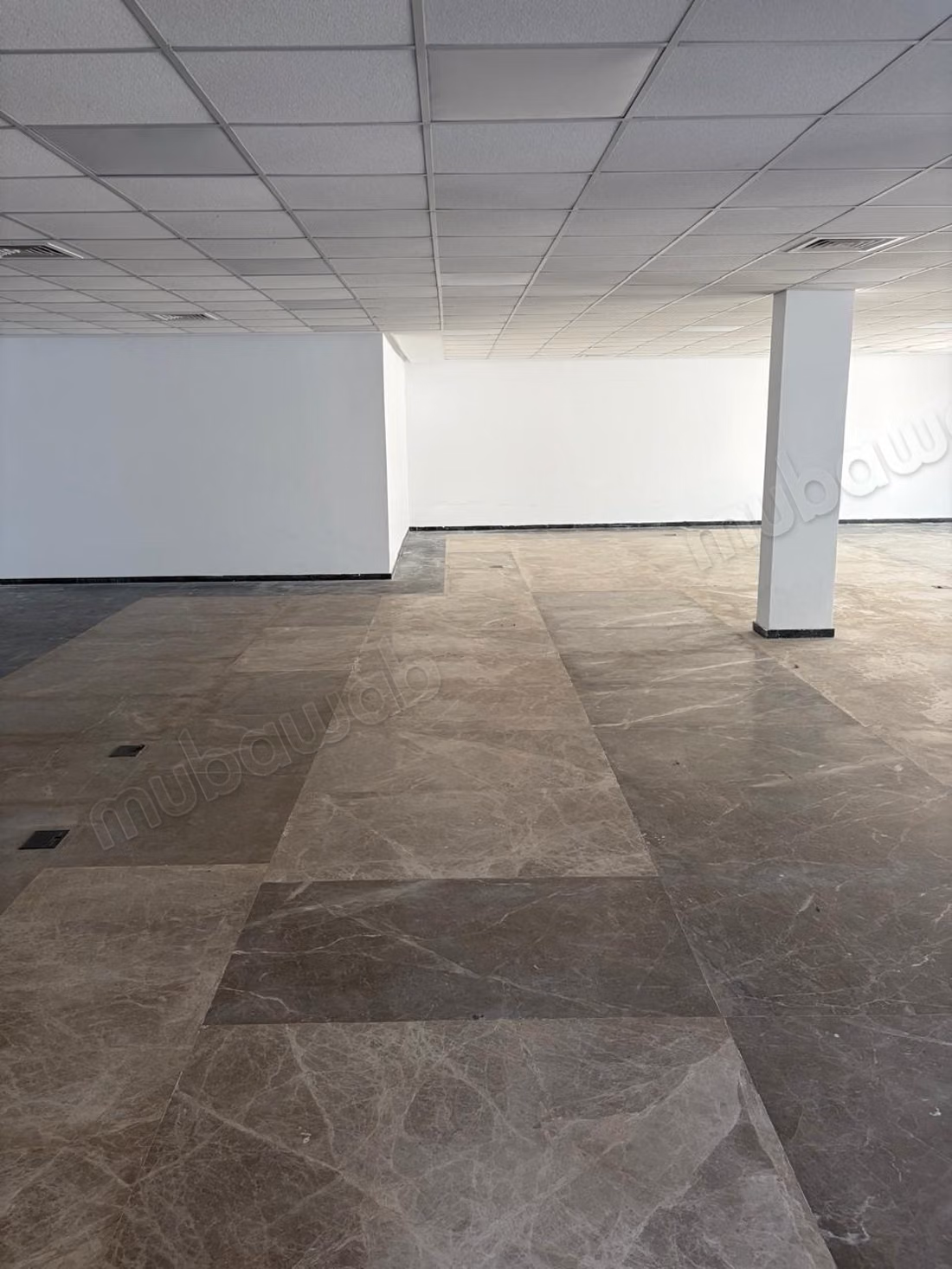 Souissi Plateau bureau neuf moderne sur 3 niveaux