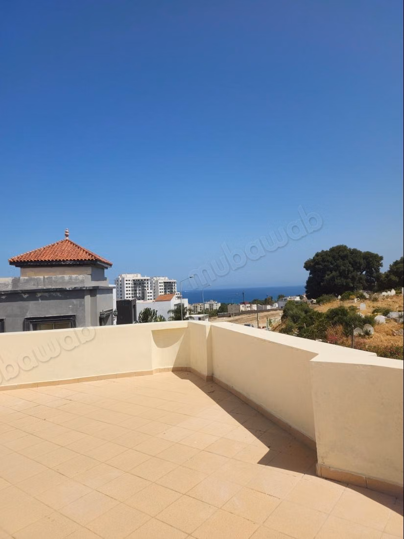Villa con vista al mar en el centro de la ciudad de Tánger