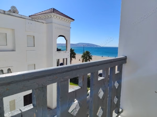 Appartamento in vendita a De La Plage. Superficie totale 98 m². Ascensore e terrazza