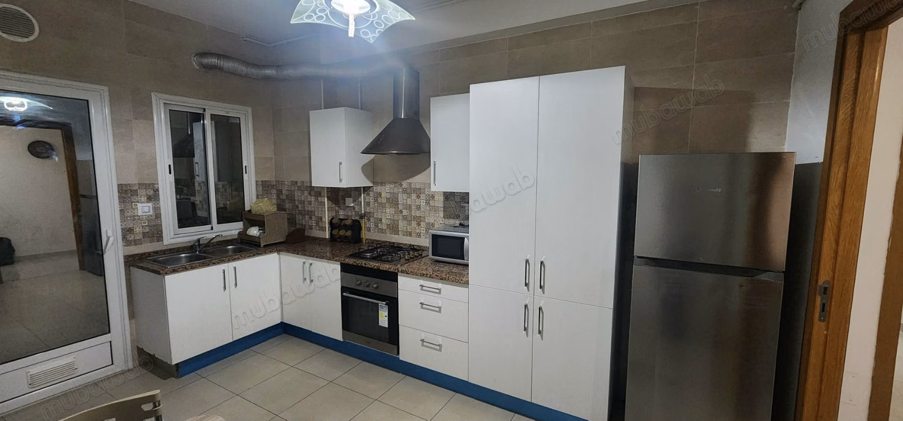 Large S2 120 m²• Airport 10 min• Lake 2 • Parking