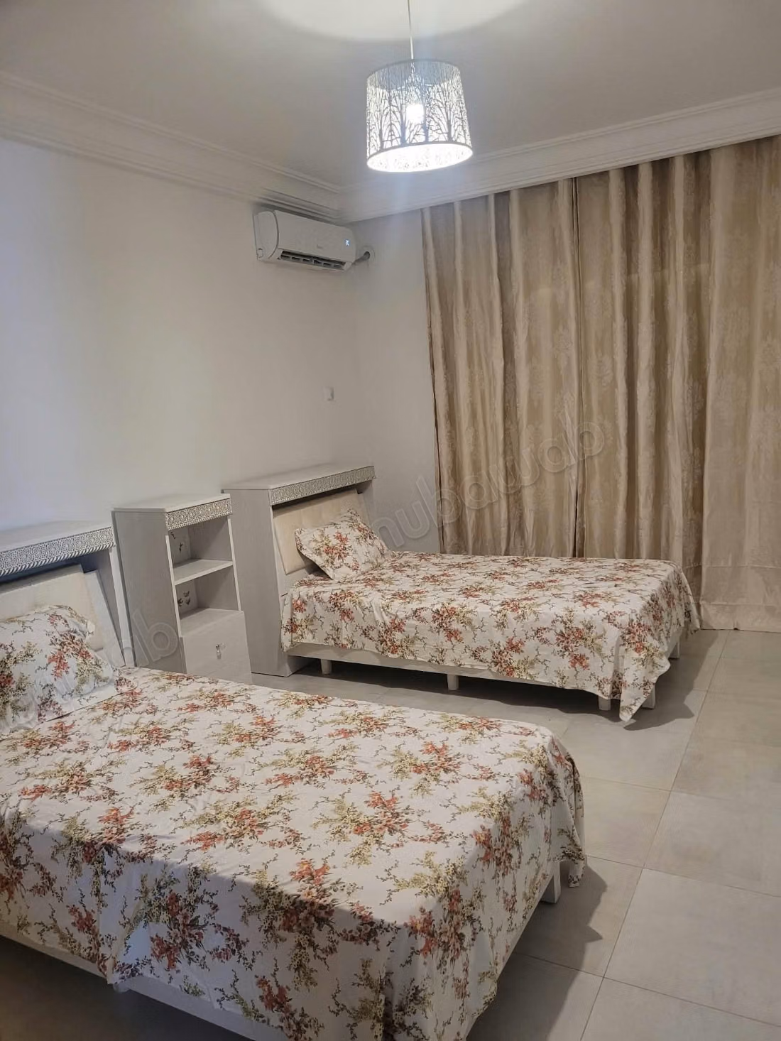 Large S2 120 m²• Airport 10 min• Lake 2 • Parking