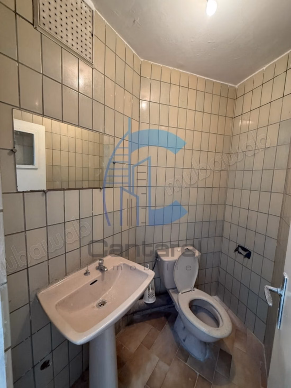 Te Koop - Strategisch Gelegen Gebouw aan Bd Z