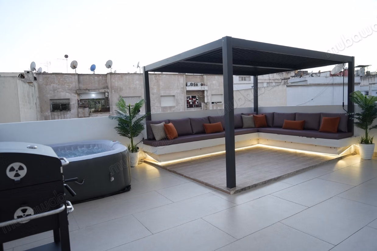 Appartamento con 2 camere da letto con pergola e jacuzzi