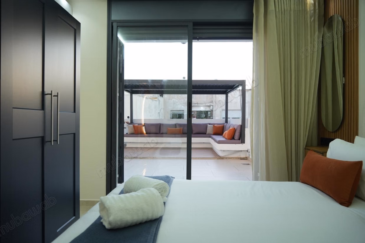 Appartamento con 2 camere da letto con pergola e jacuzzi