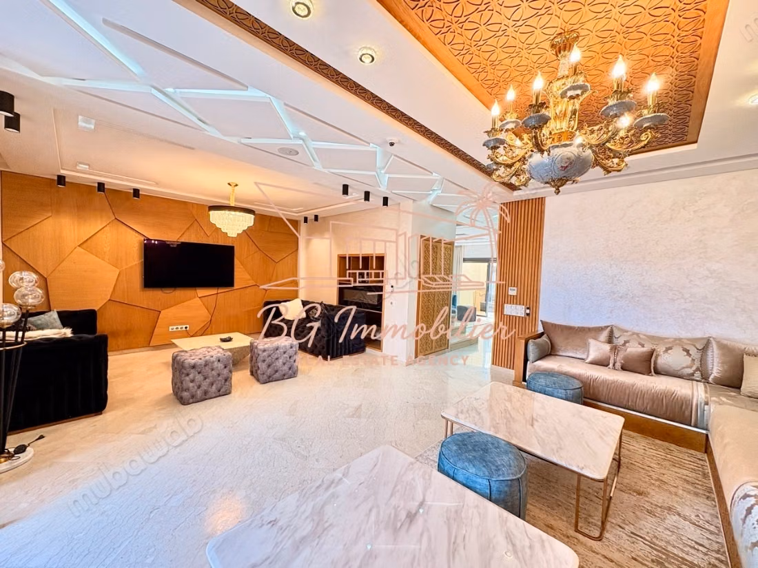Villa de prestigio, prestaciones cuidadas en Tilila