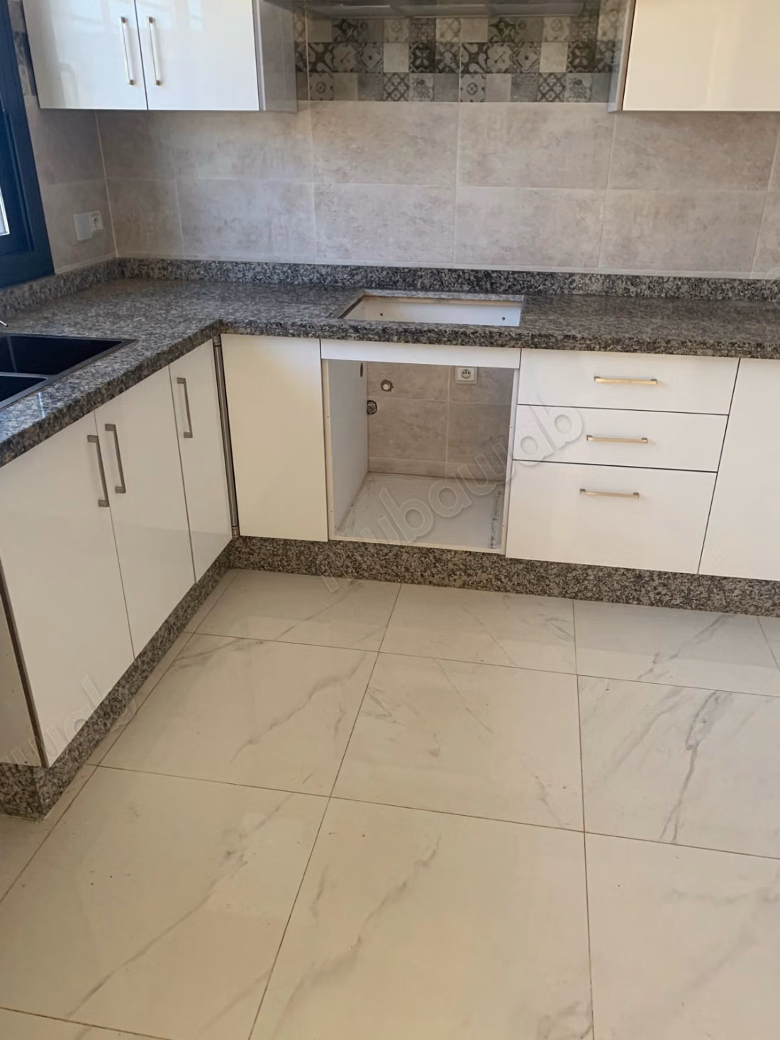 Maison à vendre à Saïdia. Superficie 210 m². Terrasse et jardin