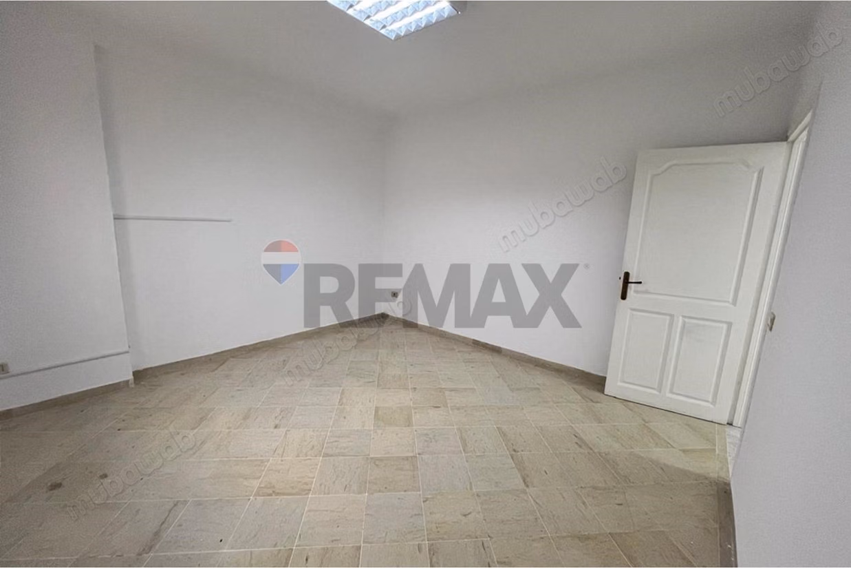 À vendre S2 Bureau ou Habitation Ennasr 1