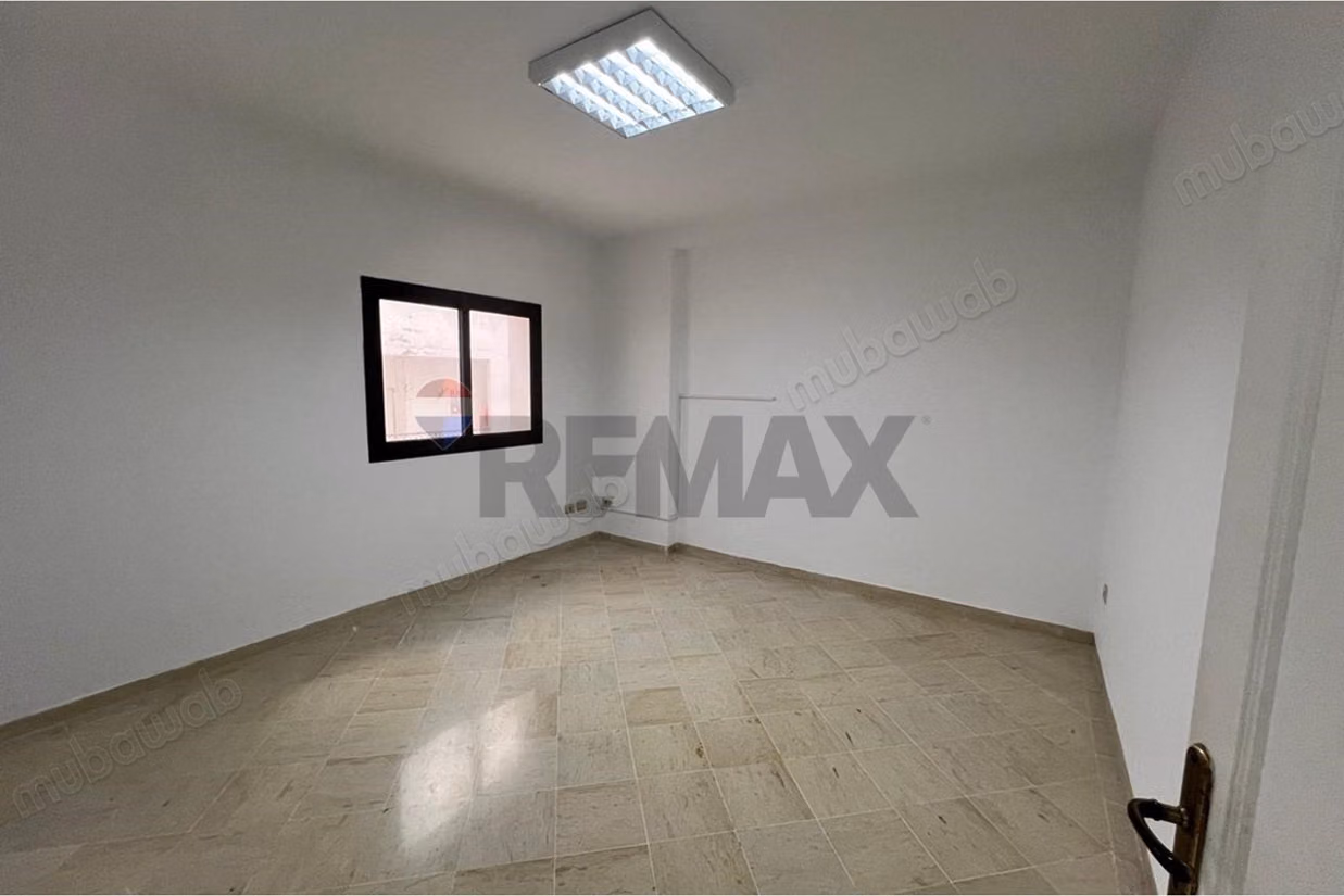 À vendre S2 Bureau ou Habitation Ennasr 1