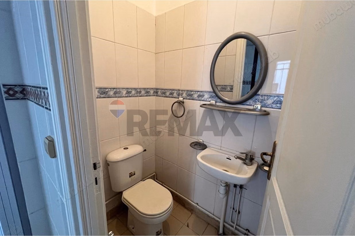 À vendre S2 Bureau ou Habitation Ennasr 1