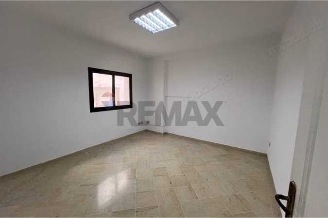 À vendre S2 Bureau ou Habitation Ennasr 1