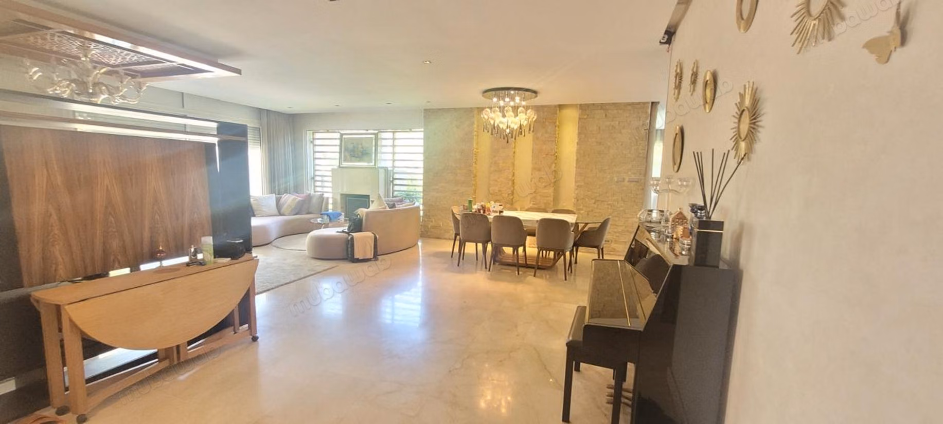 Schitterende Gemeubileerde Villa – 3 Gevels & Premium Voorzieningen