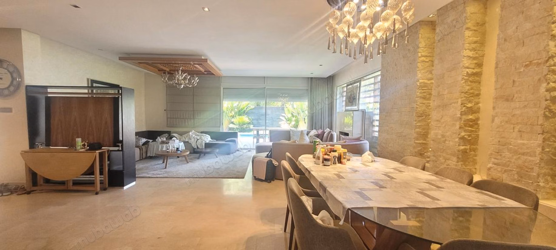 Schitterende Gemeubileerde Villa – 3 Gevels & Premium Voorzieningen