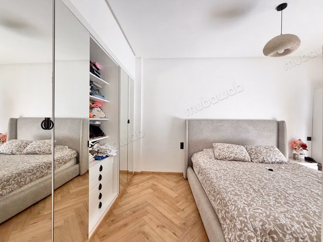 Bel appartement en location à Ain Diab Extension. 4 pièces confortables. Meublé