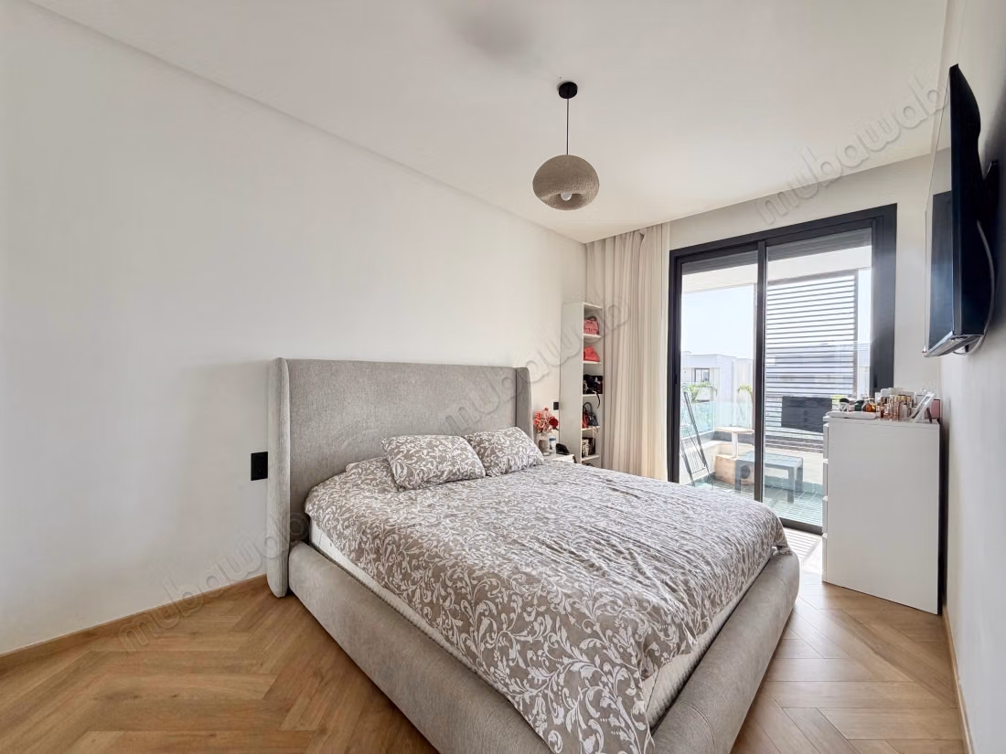 Bel appartement en location à Ain Diab Extension. 4 pièces confortables. Meublé