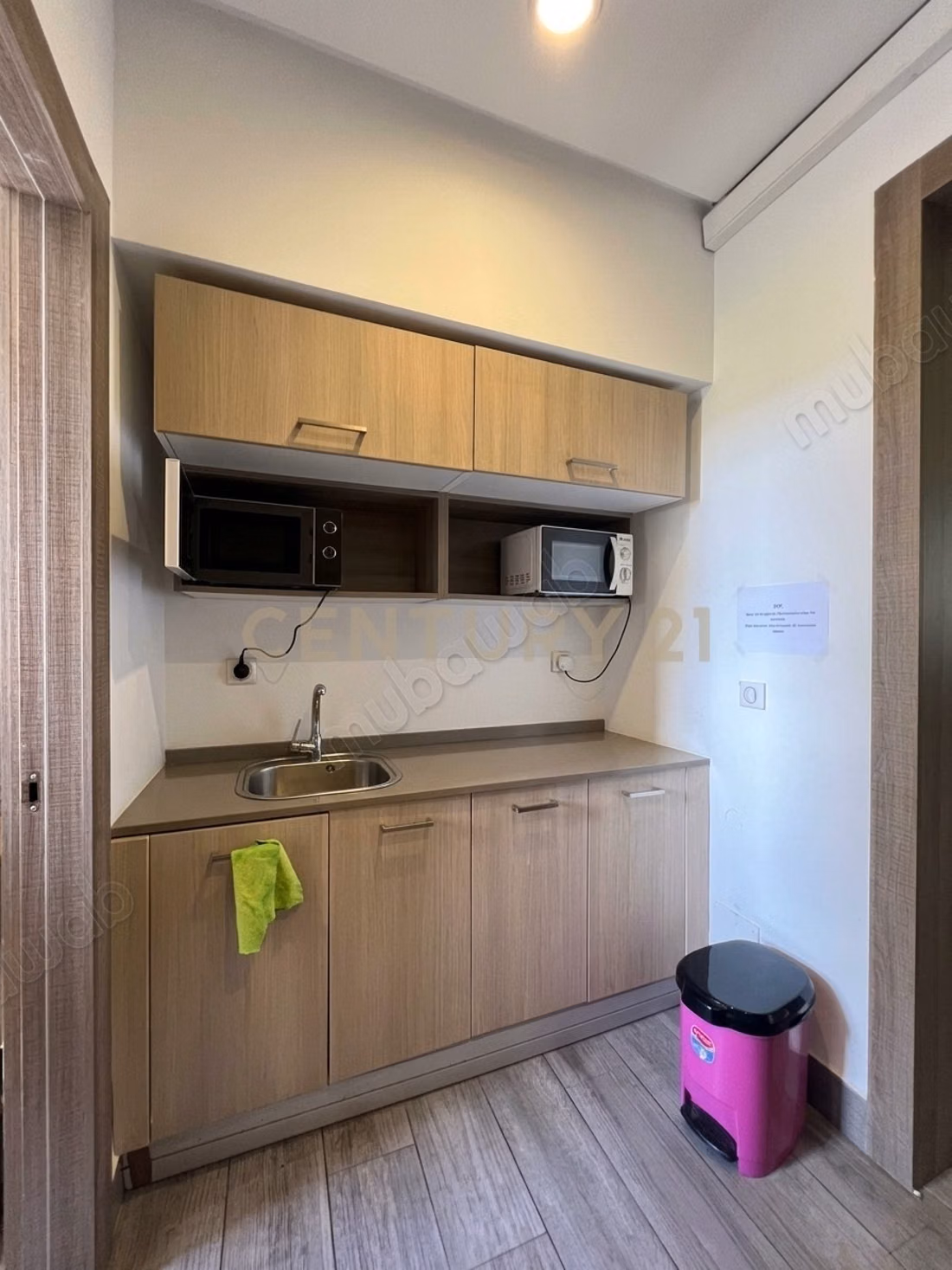 FOR RENT, OFFICE H6 - Lac 2
