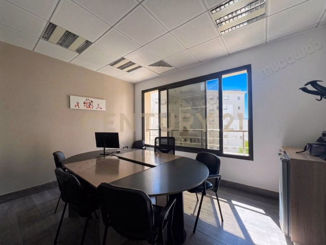 FOR RENT, OFFICE H6 - Lac 2