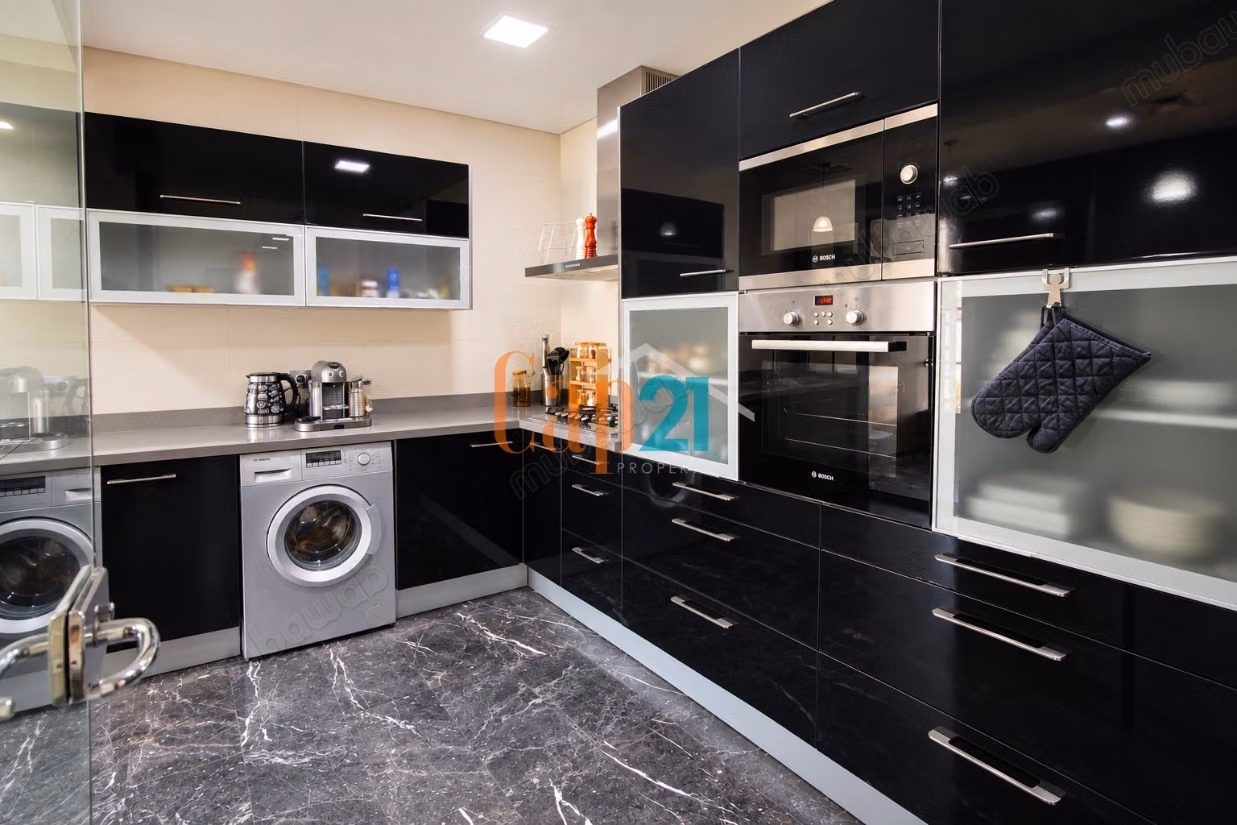 Luxueuze duplex te huur met uitzicht op zee