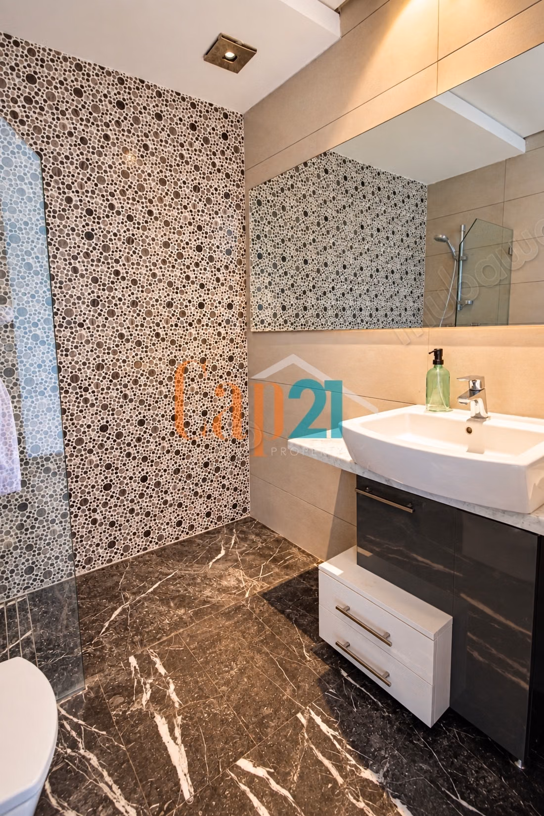 Luxueuze duplex te huur met uitzicht op zee
