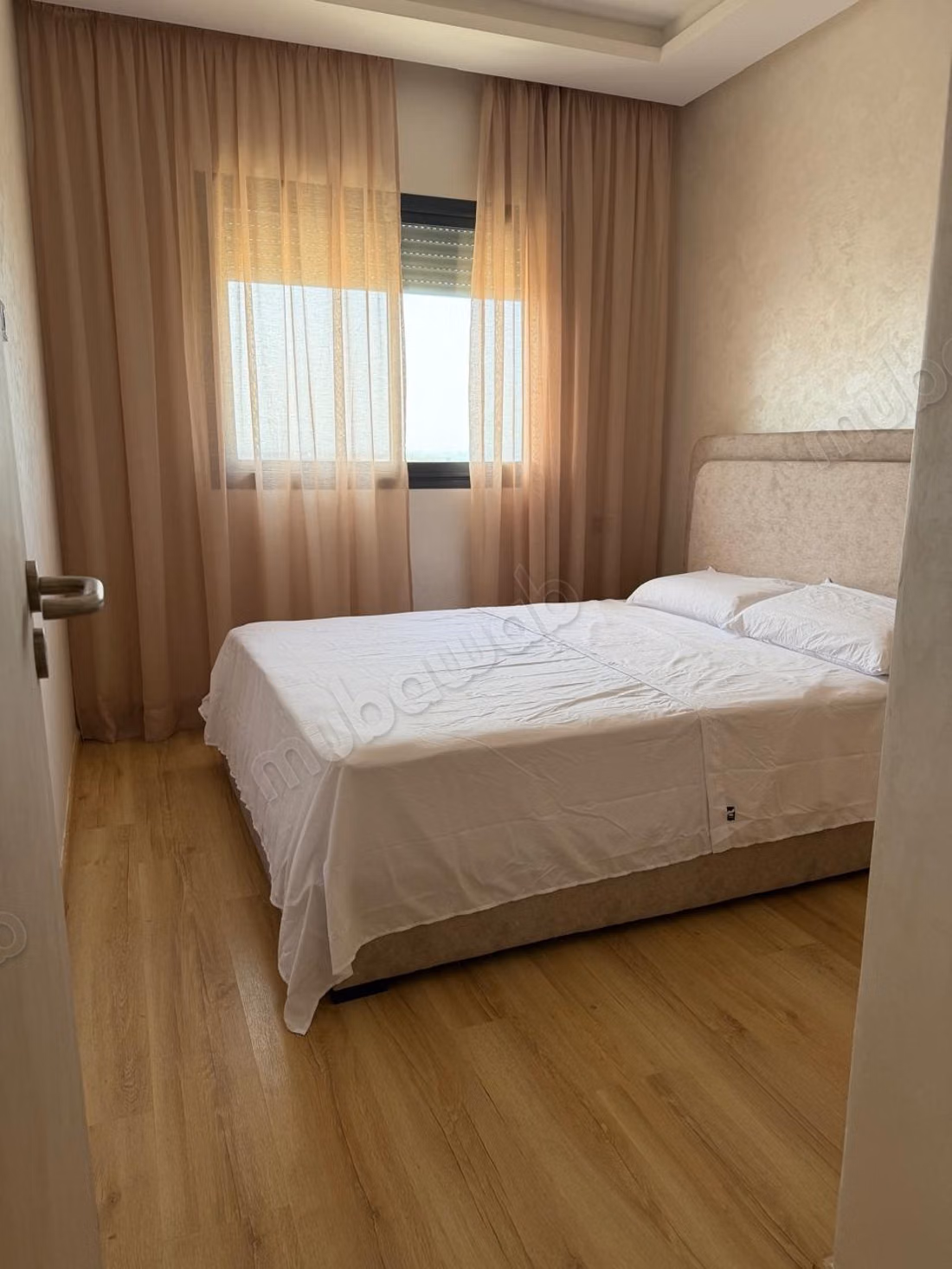 High-end furnished studio for rent 49 m²