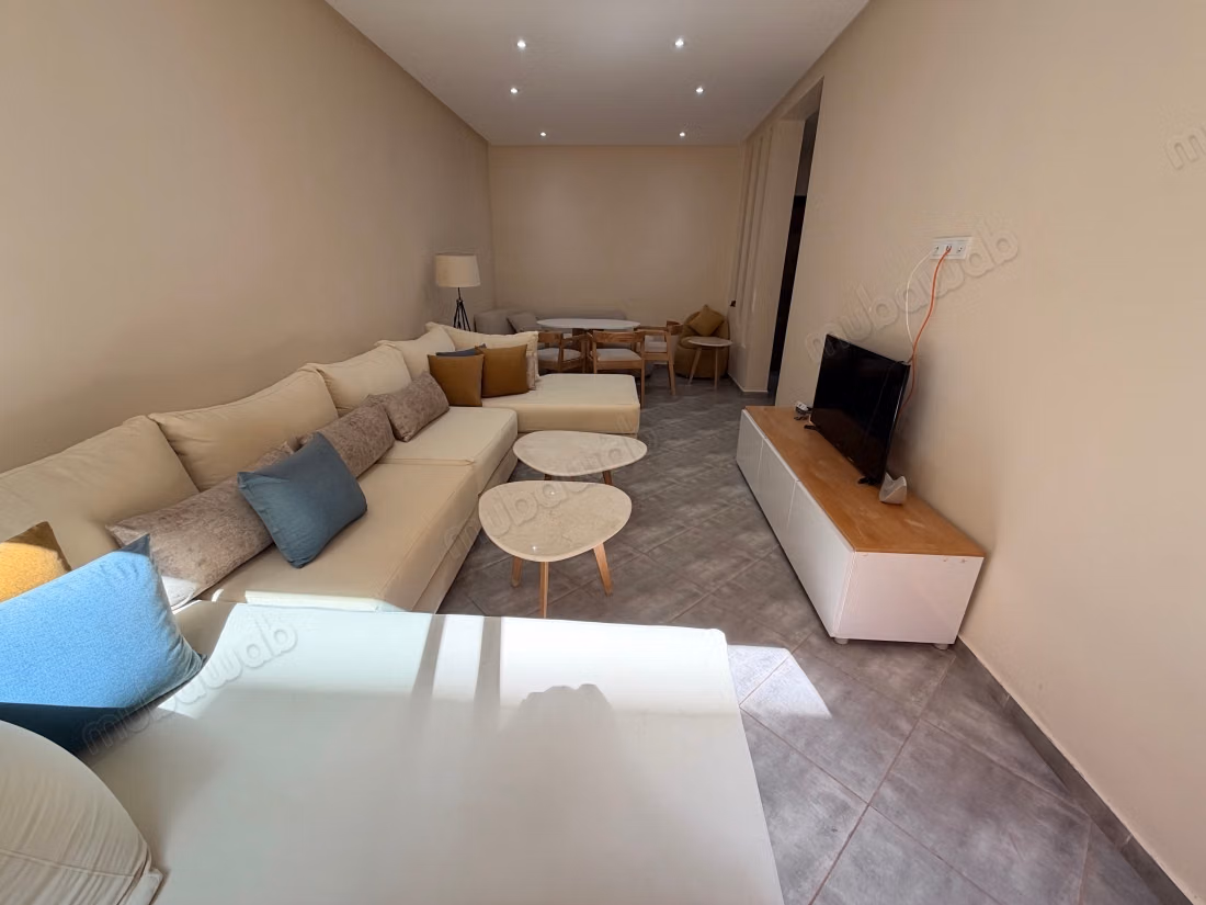 Private Garden Apartment with 2 Bedrooms
