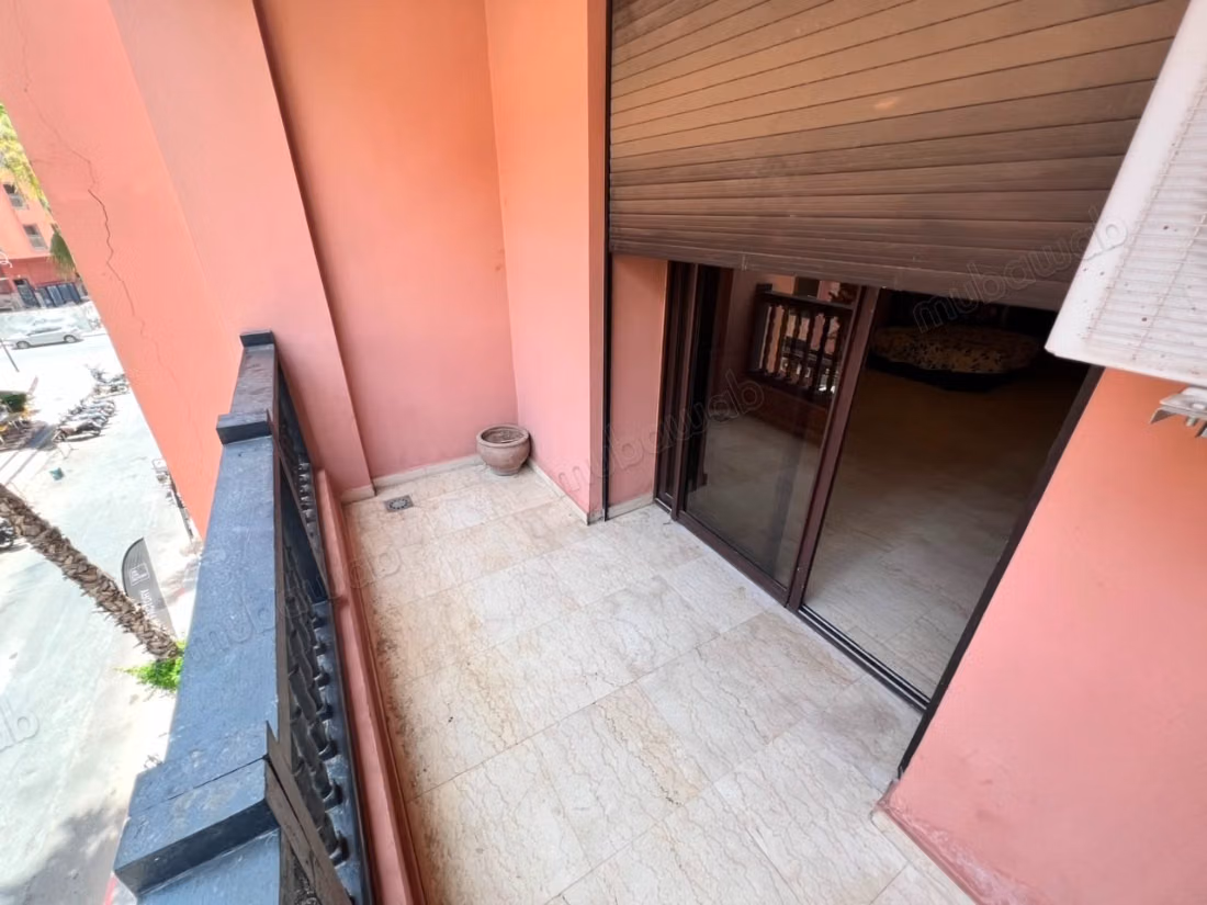 Find an apartment to buy in Guéliz. Total area 113 m². Residence with caretaker, general air conditioning