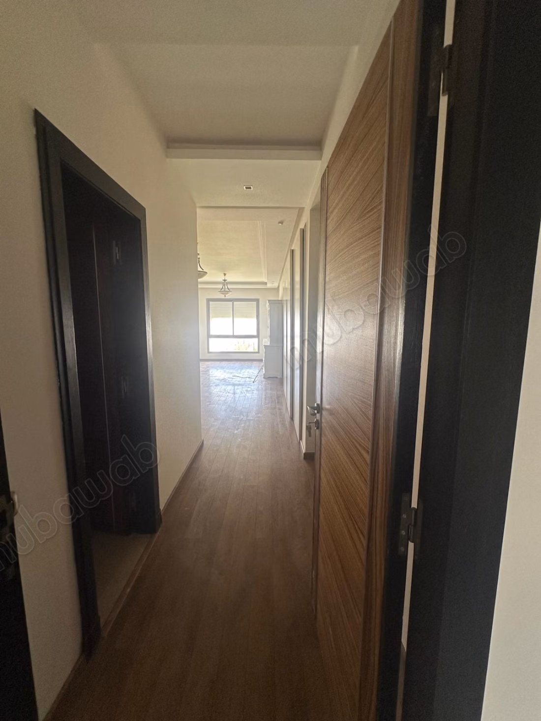 Te huur appartement 238 m² 3 kamers