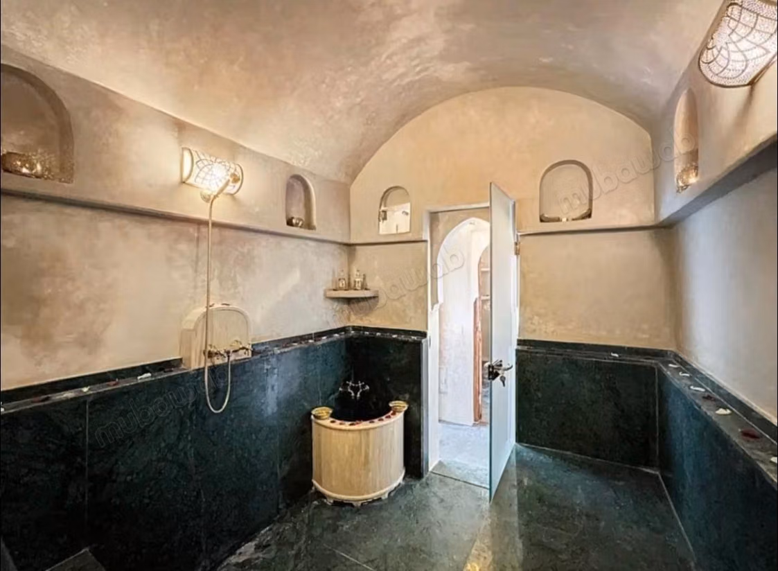 Charming Riad with Wellness Space