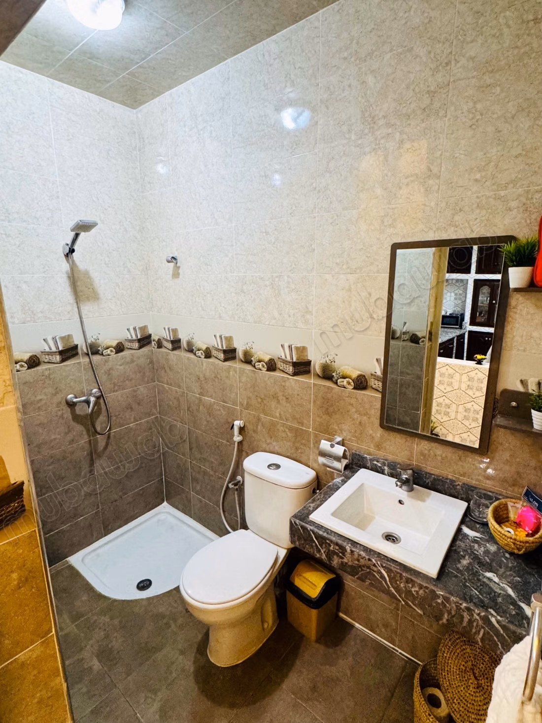 Location d'un appartement à Borj. 2 chambres. Salon traditionnel marocain, résidence sécurisée