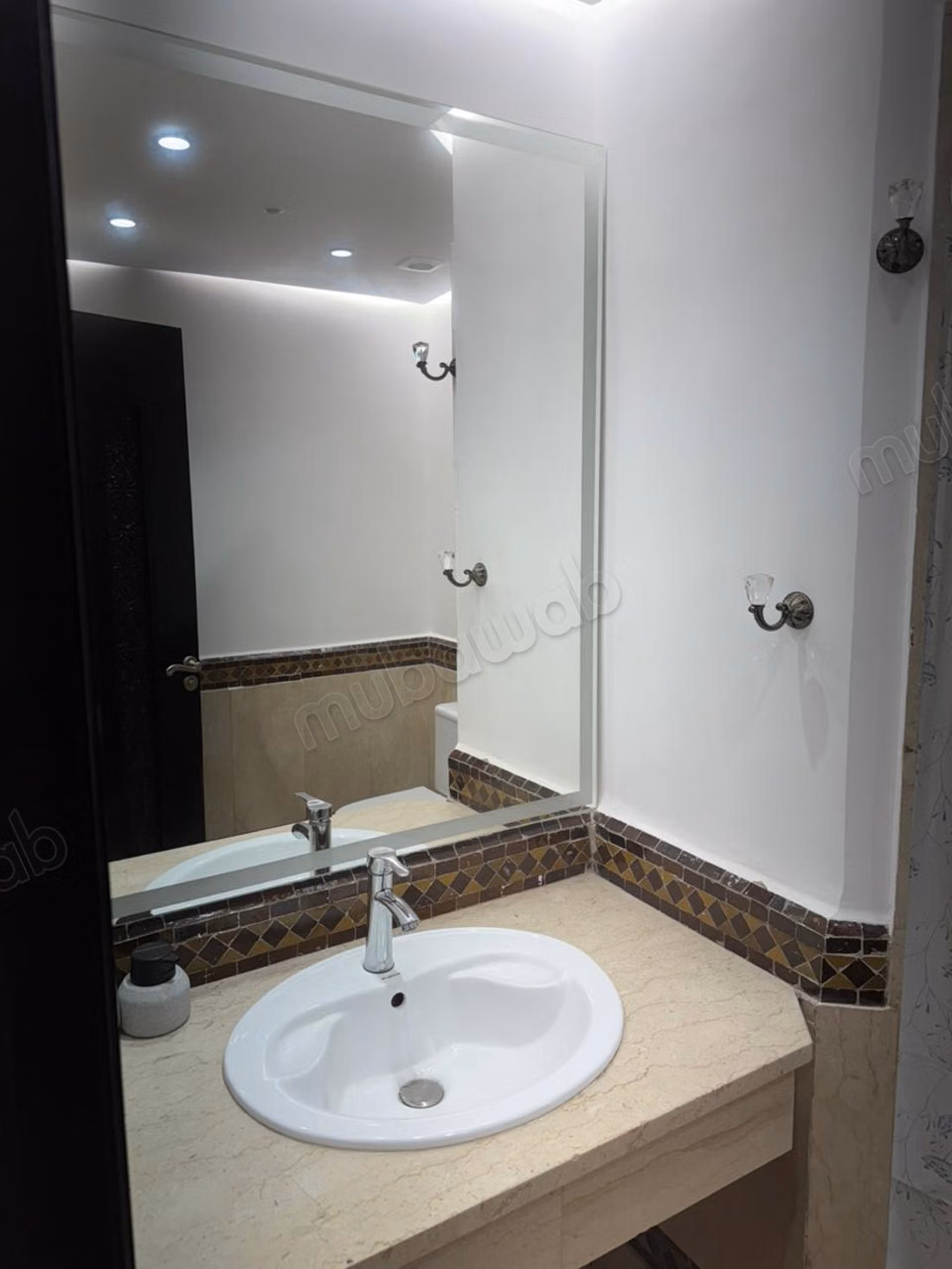 Bel appartement rénové 94m² 
Hivernage — 6