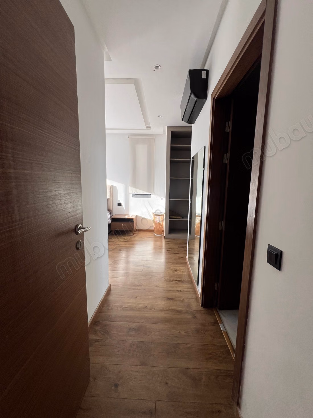 Appartement zonder directe blik op een hoge verdieping in CFC. Oppervlakte van 89 m² gemeubileerd