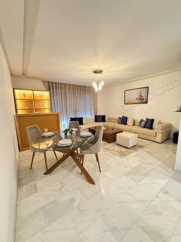 Muy bonito apartamento en alquiler en Casablanca Finance City. 2 habitaciones cómodas. Bien amueblado