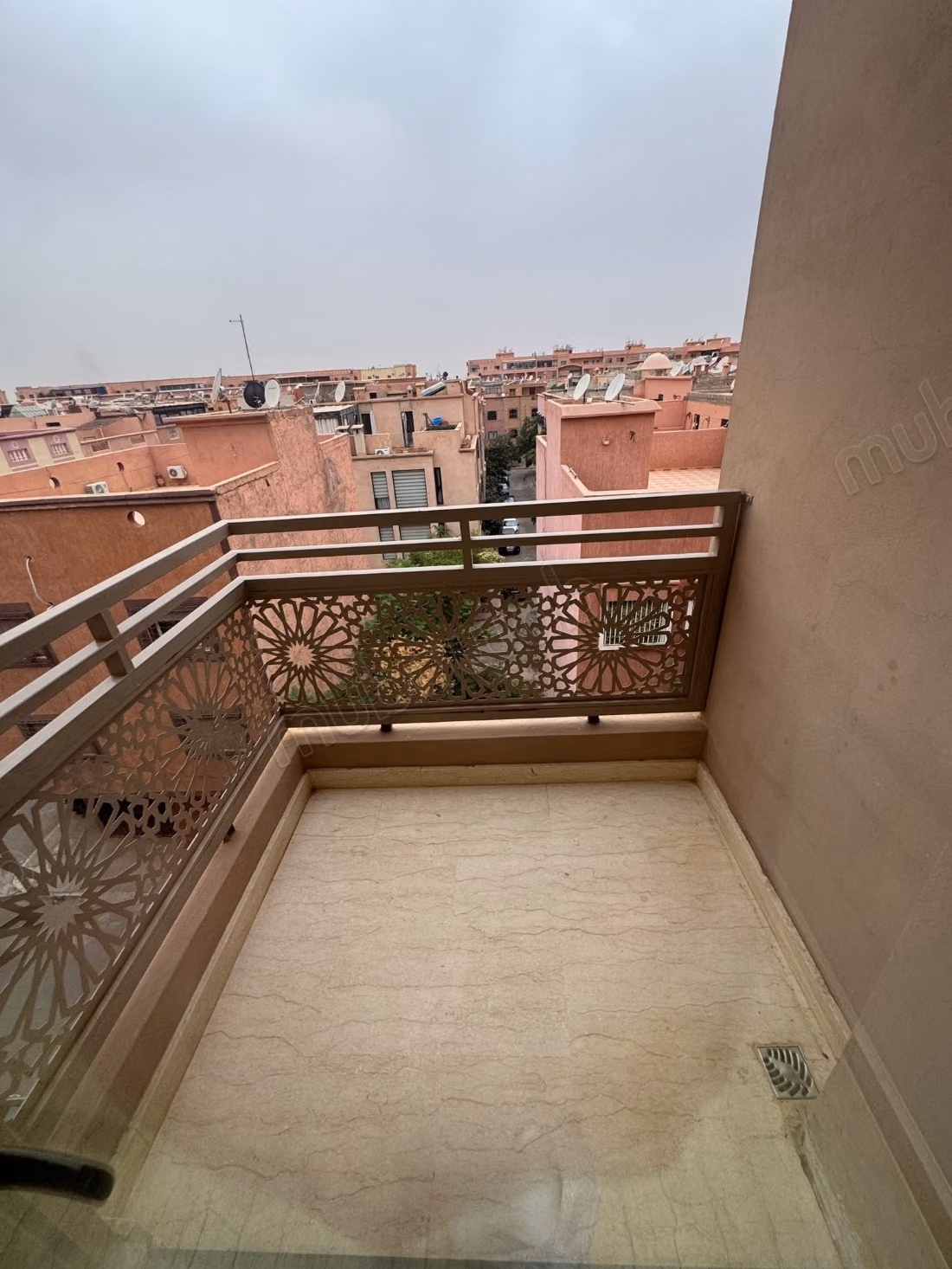 Rental of an apartment in Hay Izdihar 1 Room. Furnished