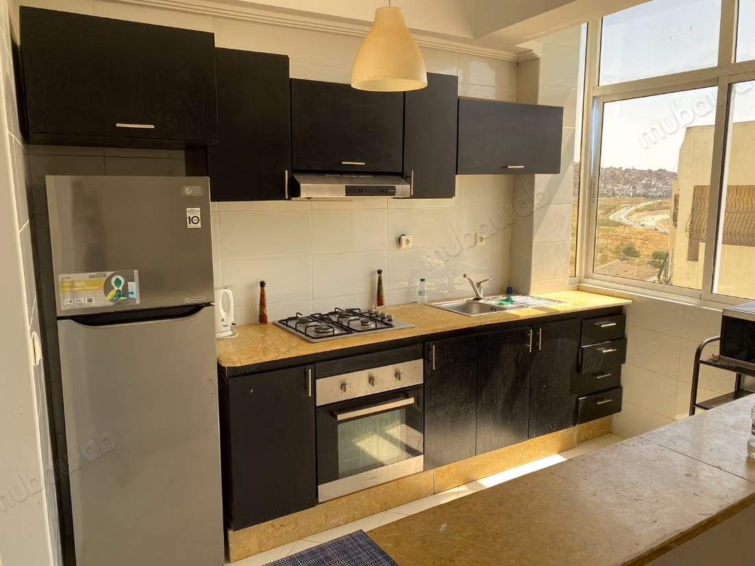 Appartement met 2 slaapkamers te koop Tanja Balia 3min TGV Station