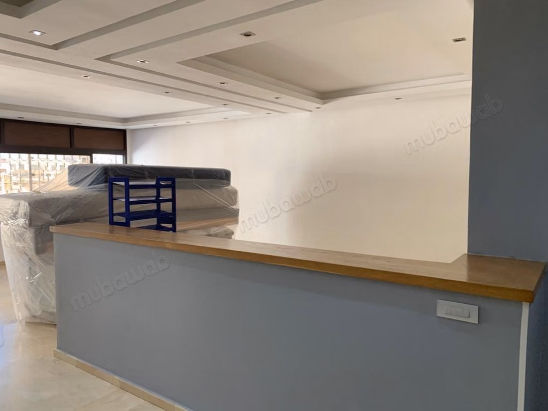Espectacular apartamento en alquiler en Gauthier. 5 habitaciones grandes. Parking y ascensor