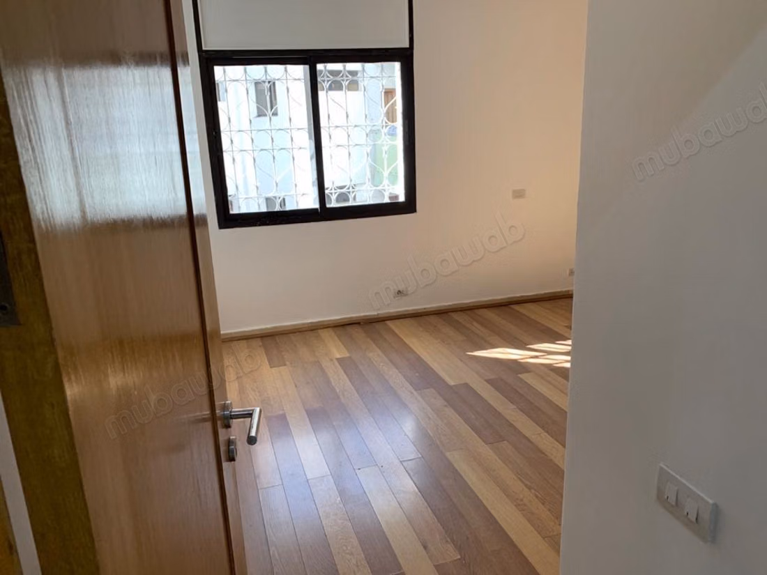 Espectacular apartamento en alquiler en Gauthier. 5 habitaciones grandes. Parking y ascensor