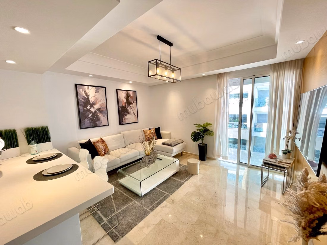 Seizoensverhuur in Casablanca Finance City. Oppervlakte 64 m². Terras en lift