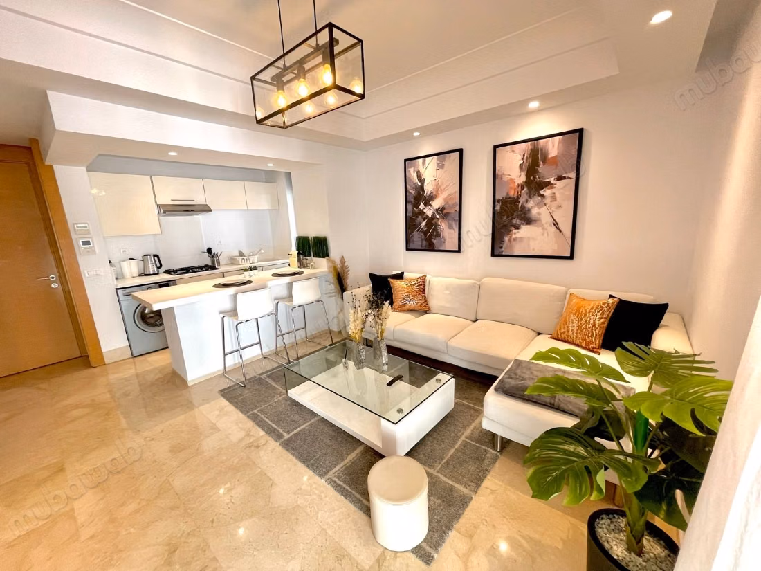 Seizoensverhuur in Casablanca Finance City. Oppervlakte 64 m². Terras en lift