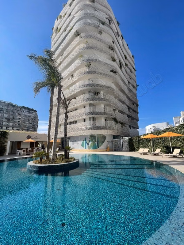 Seizoensverhuur in Casablanca Finance City. Oppervlakte 64 m². Terras en lift