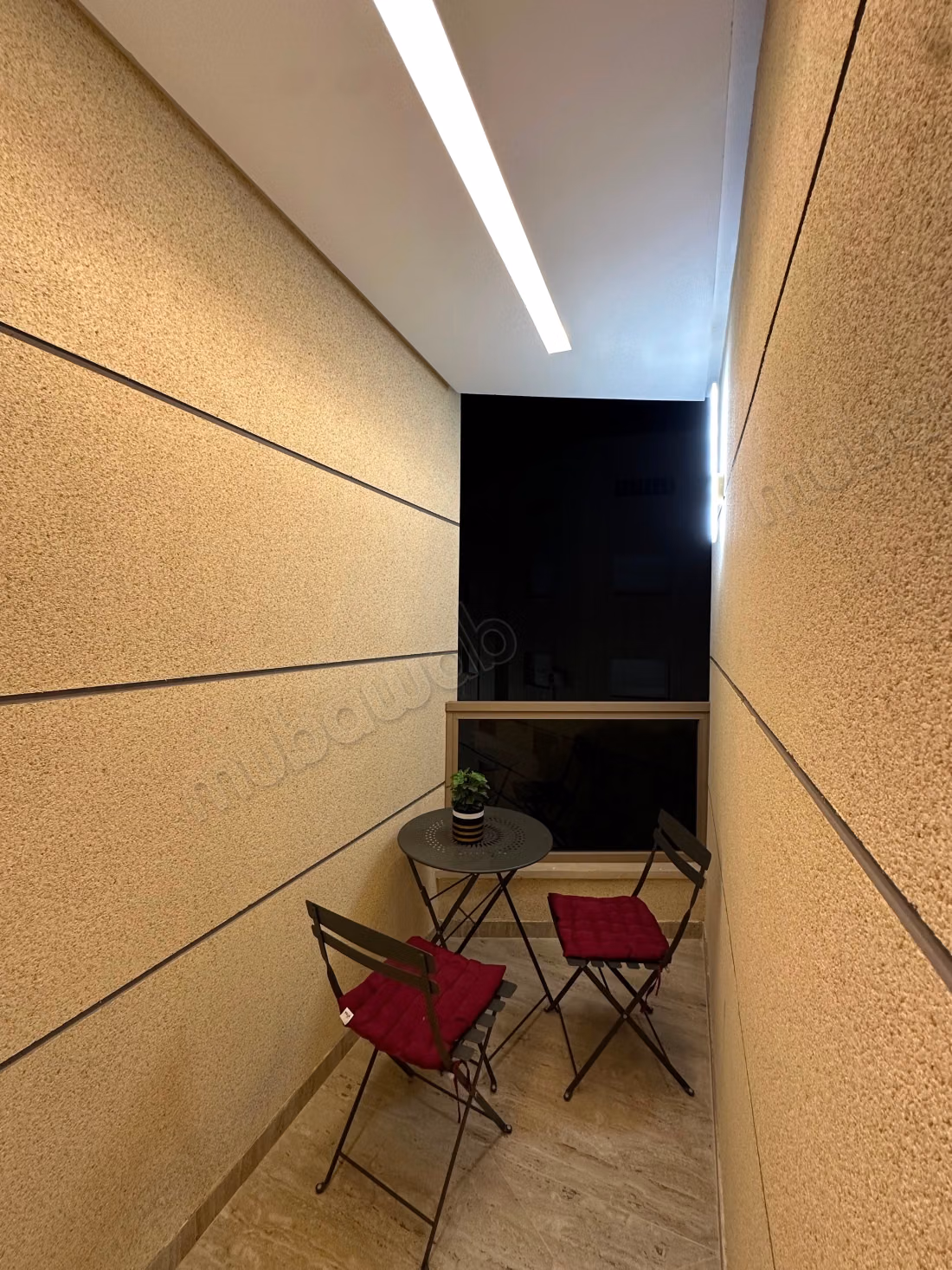 Location d'un appartement en Centre ville. 
Surface de 100 m². 
Bien meublé