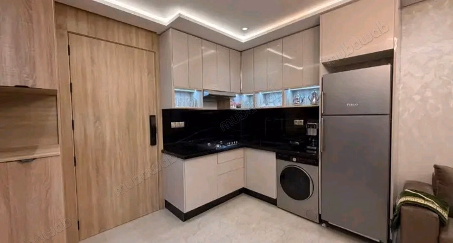 Location d'un appartement en Centre ville. 
Surface de 100 m². 
Bien meublé