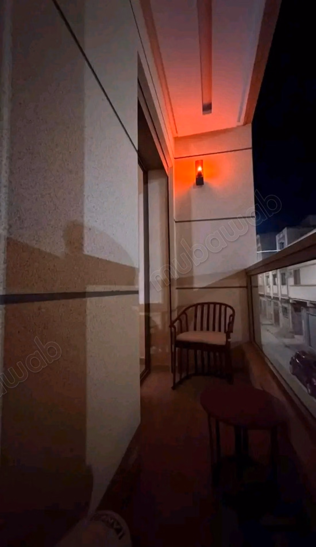 Location d'un appartement en Centre ville. 
Surface de 100 m². 
Bien meublé