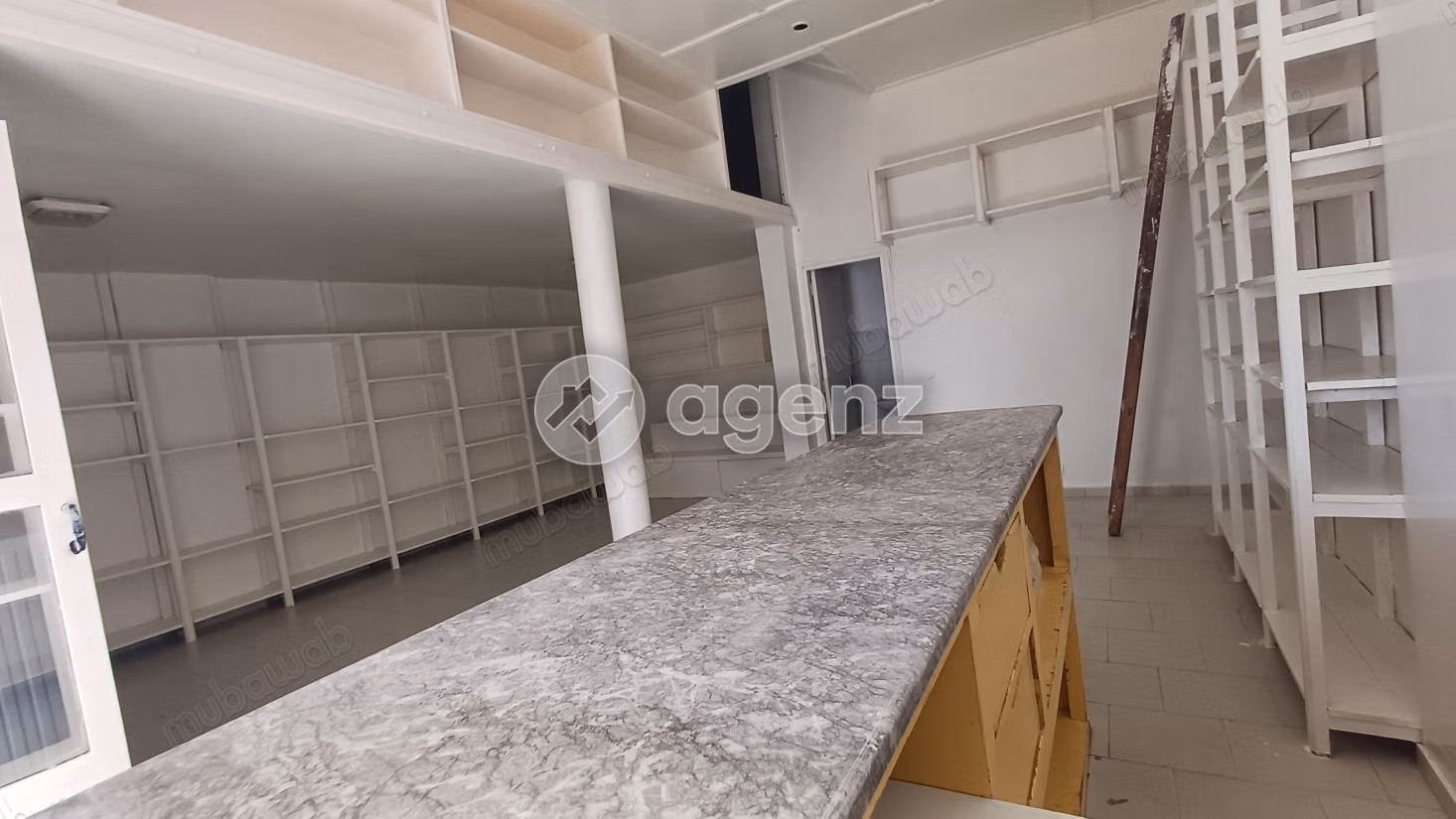 Commerce à vendre 42 m² Agdal Rabat